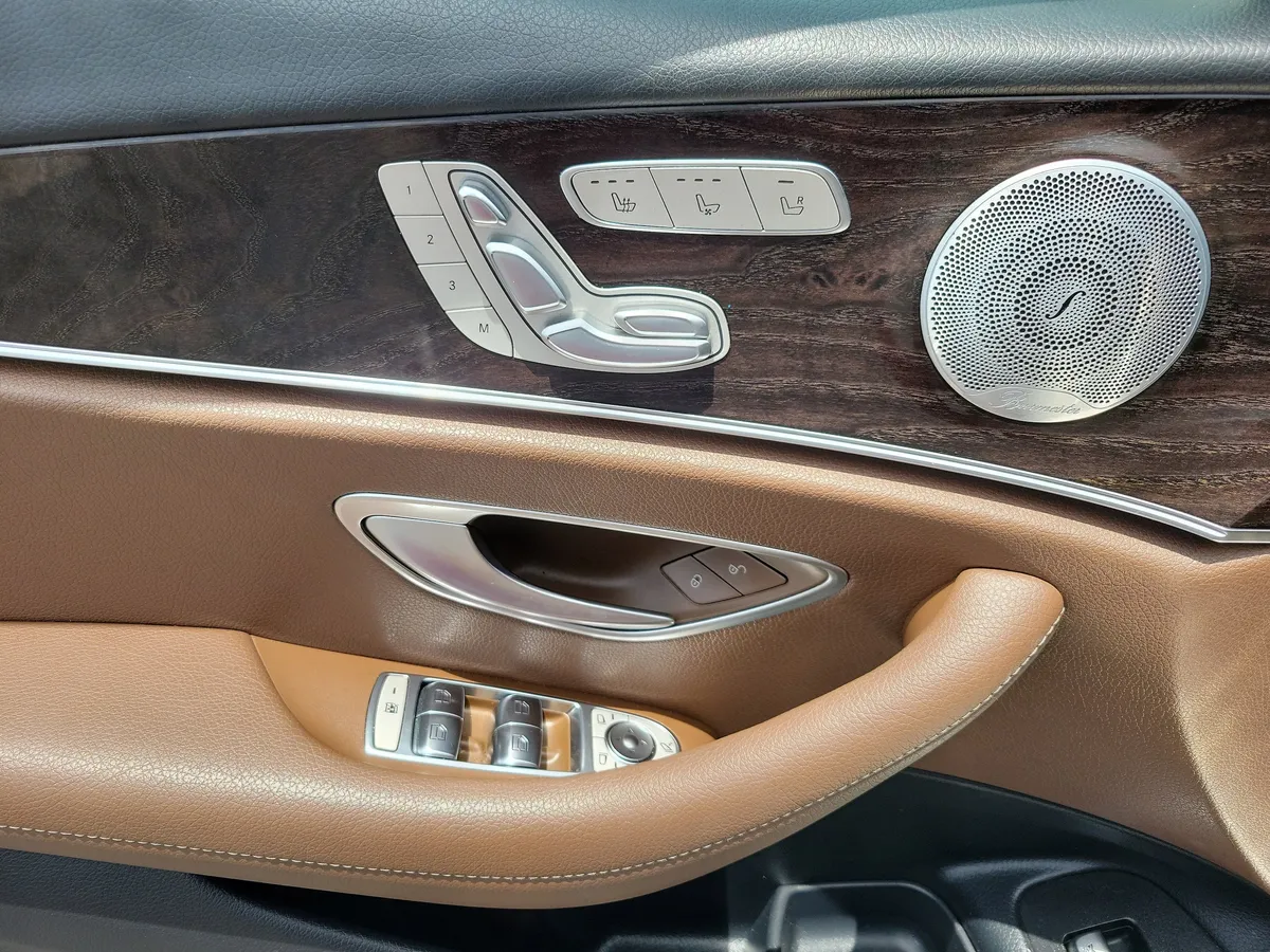 2020 Mercedes-Benz E-Class E 350 4MATIC thumbnail 5