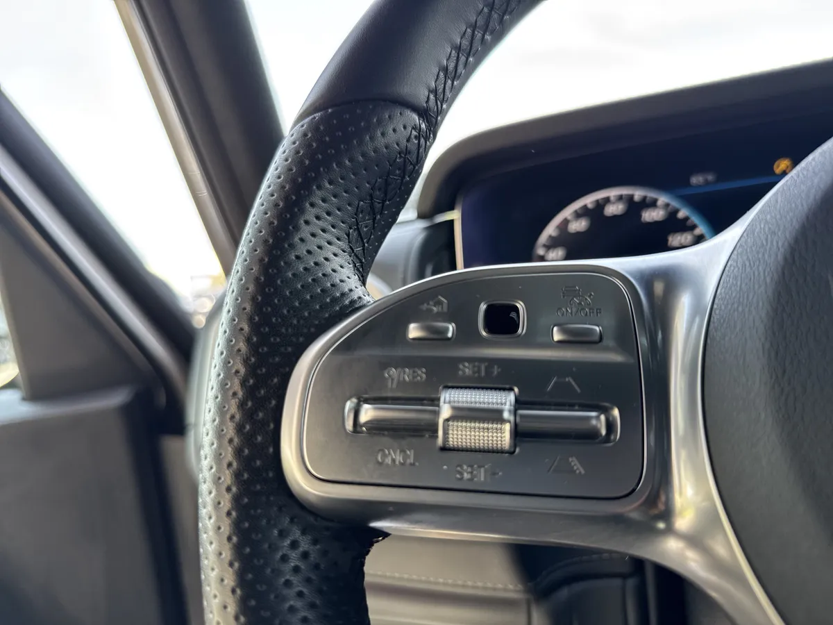 2020 Mercedes-Benz G-Class G 550 thumbnail 16