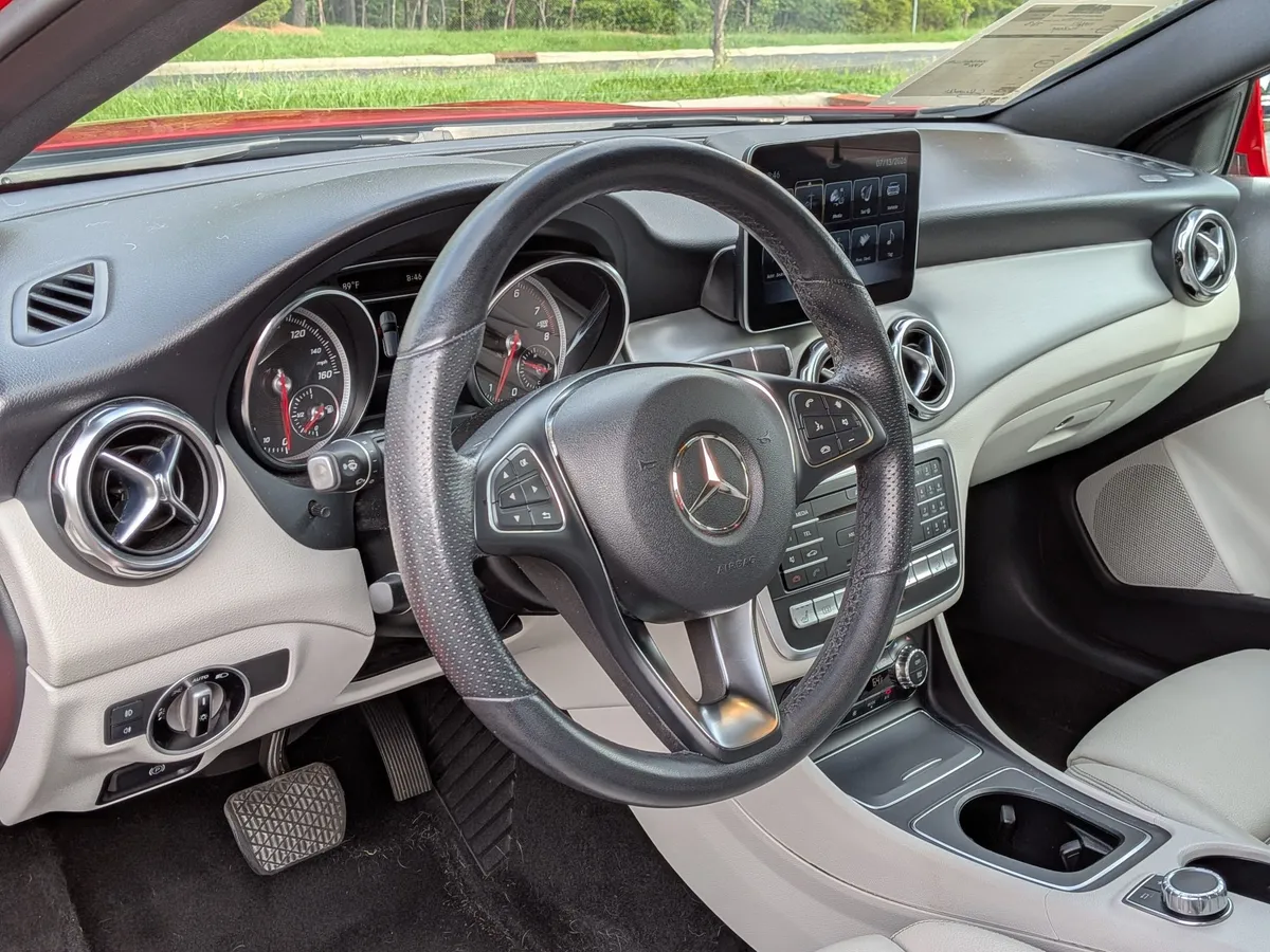 2020 Mercedes-Benz GLA 250 thumbnail 11