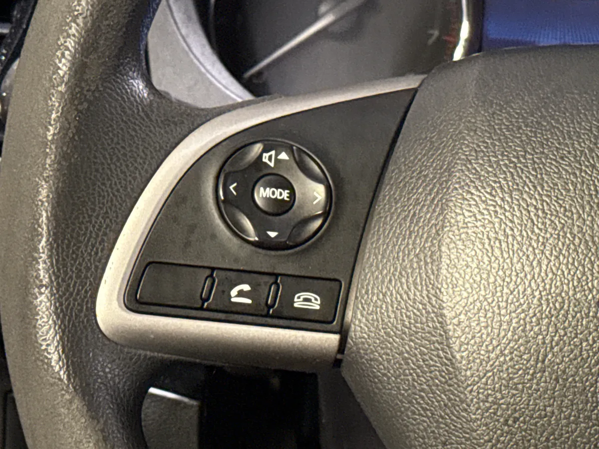 2020 Mitsubishi Outlander ES thumbnail 18