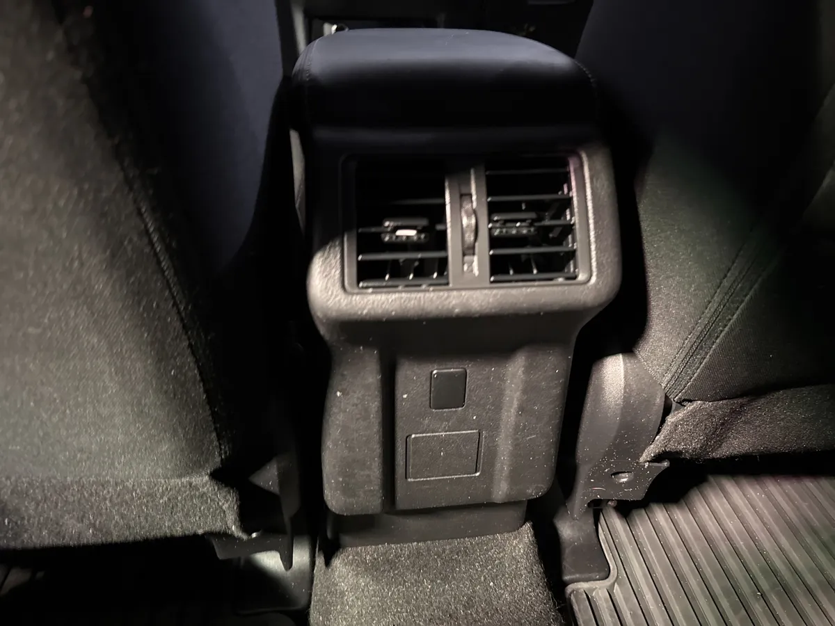 2020 Mitsubishi Outlander ES thumbnail 27