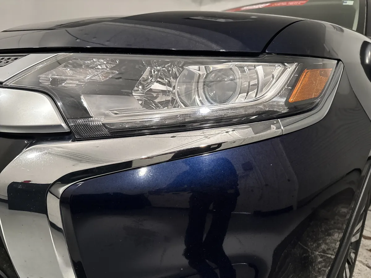 2020 Mitsubishi Outlander ES thumbnail 5