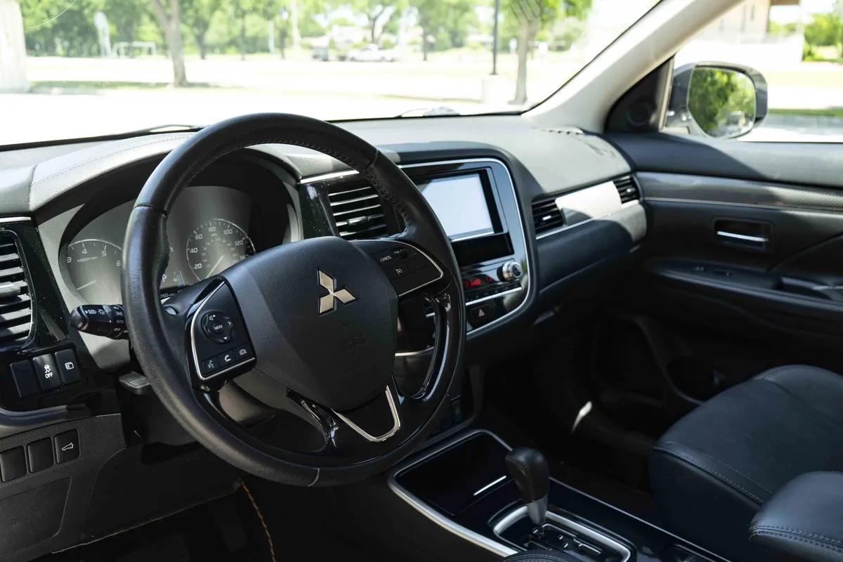 2020 Mitsubishi Outlander SEL thumbnail 15