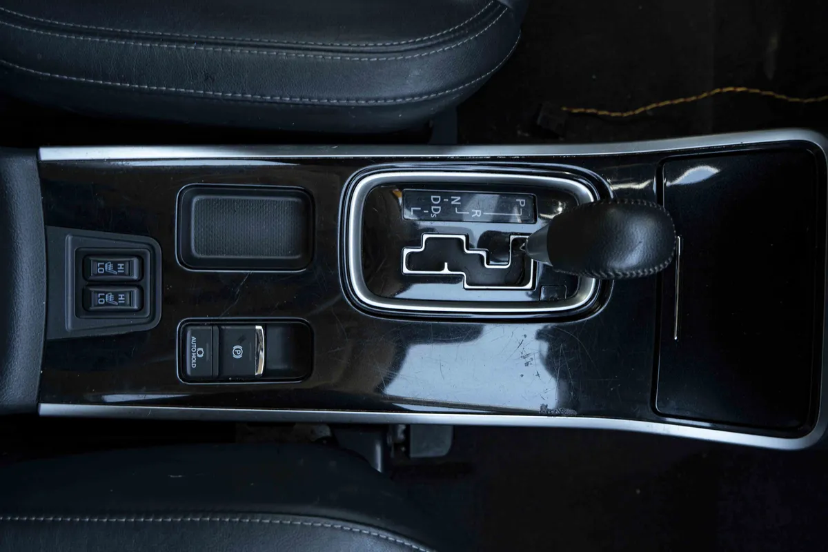 2020 Mitsubishi Outlander SEL thumbnail 26