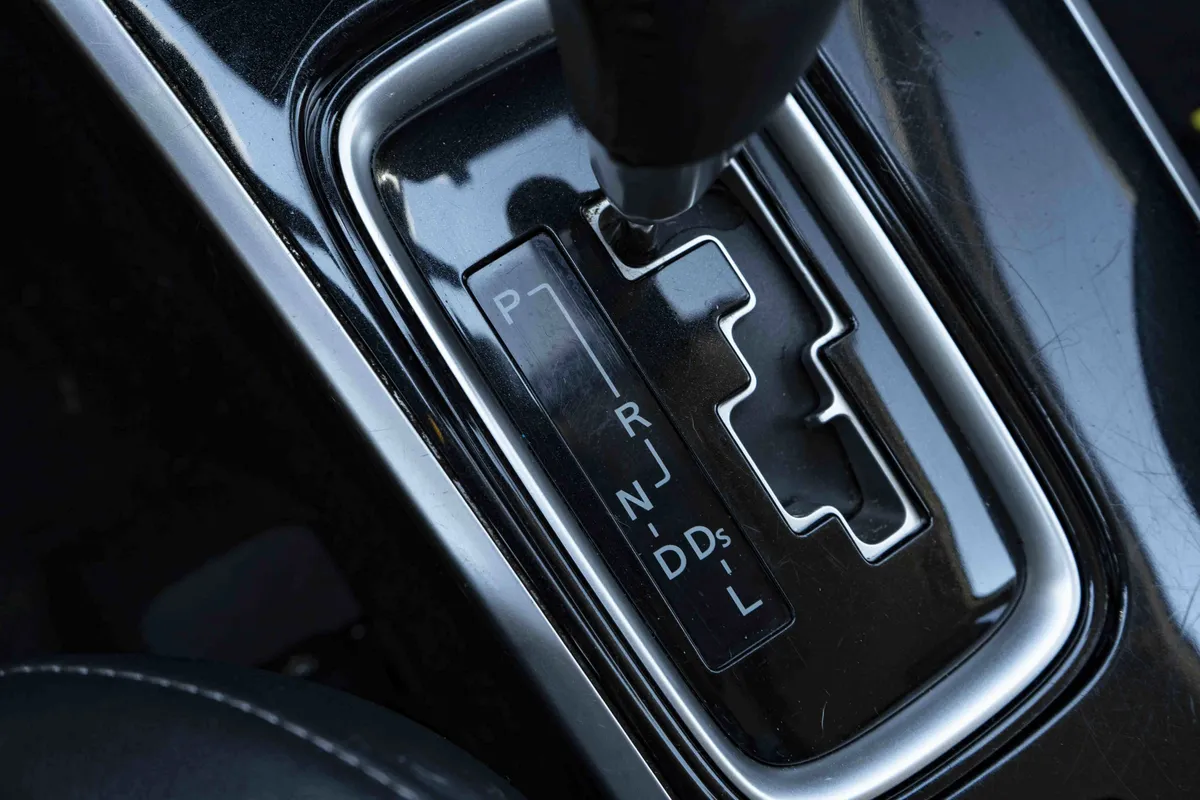2020 Mitsubishi Outlander SEL thumbnail 29