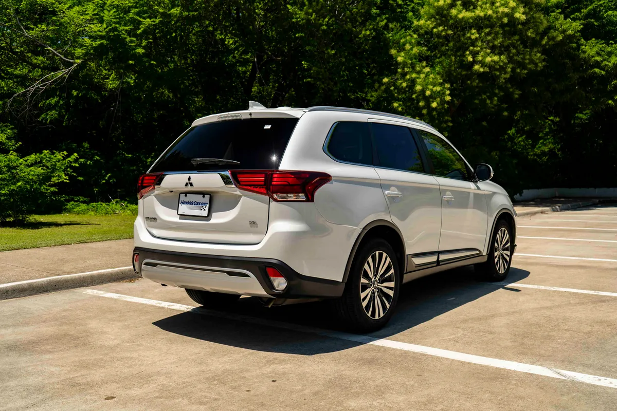 2020 Mitsubishi Outlander SEL thumbnail 8