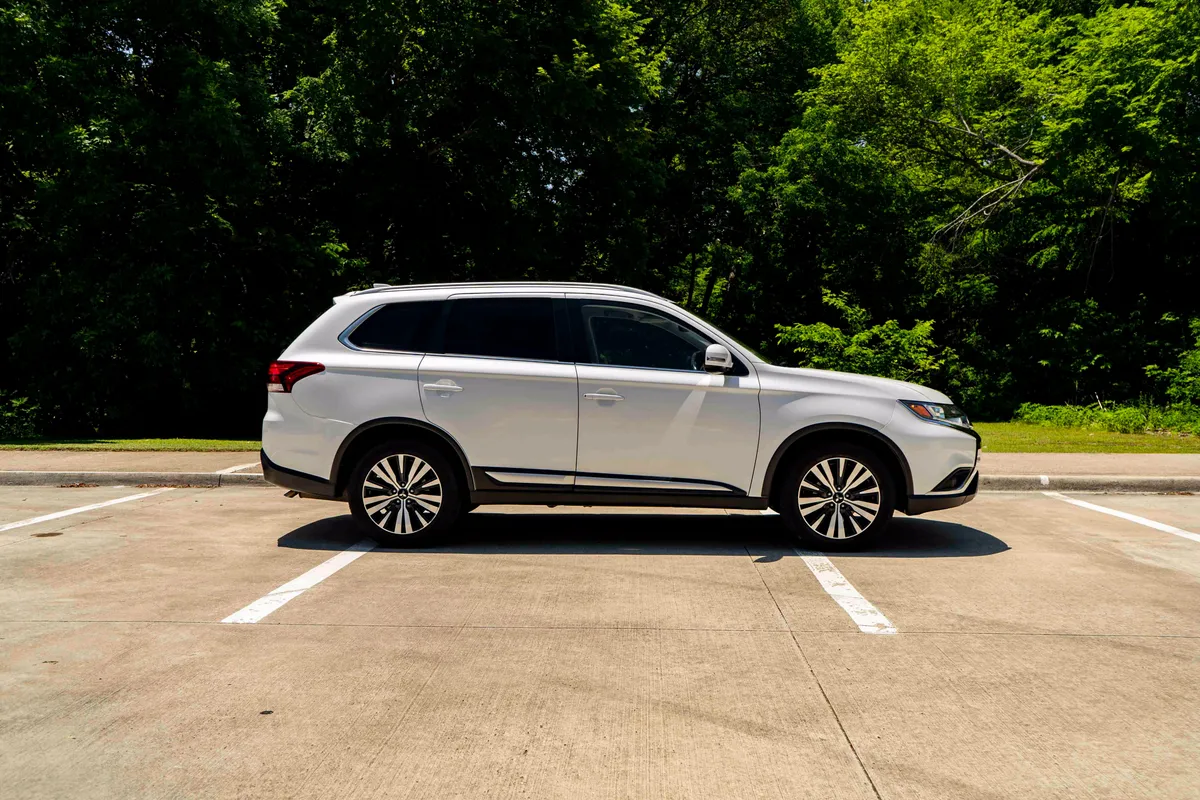 2020 Mitsubishi Outlander SEL thumbnail 9