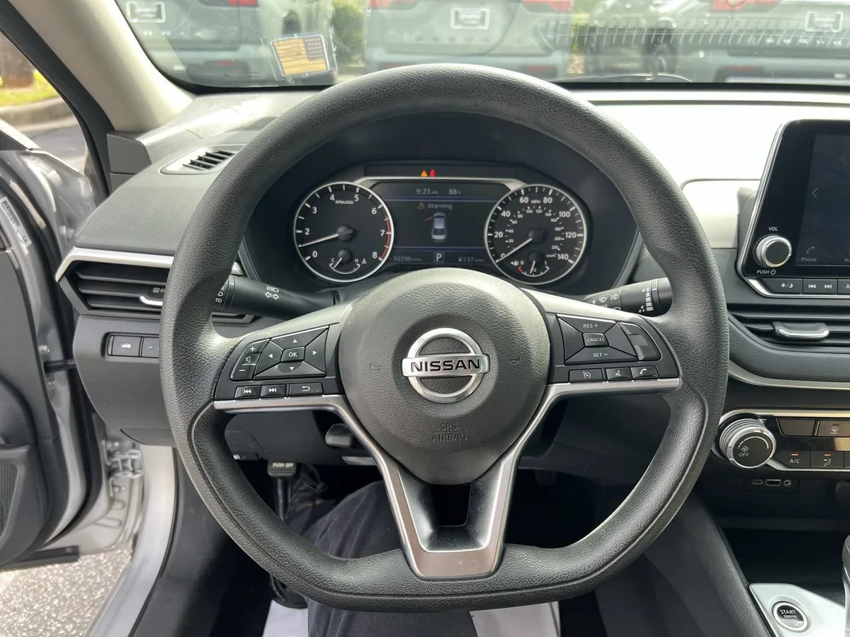 2020 Nissan Altima 2.5 S thumbnail 17