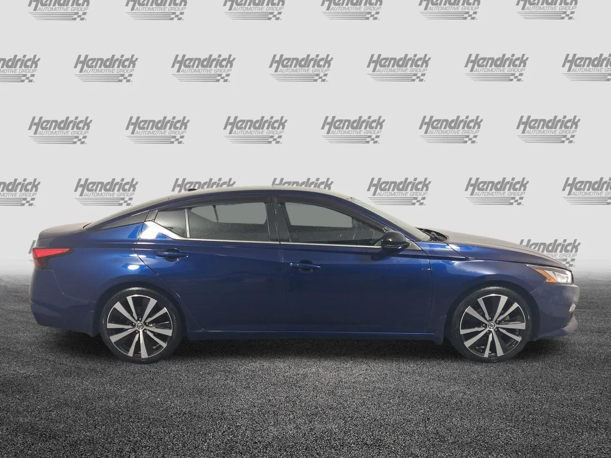 2020 Nissan Altima 2.5 SR thumbnail 10