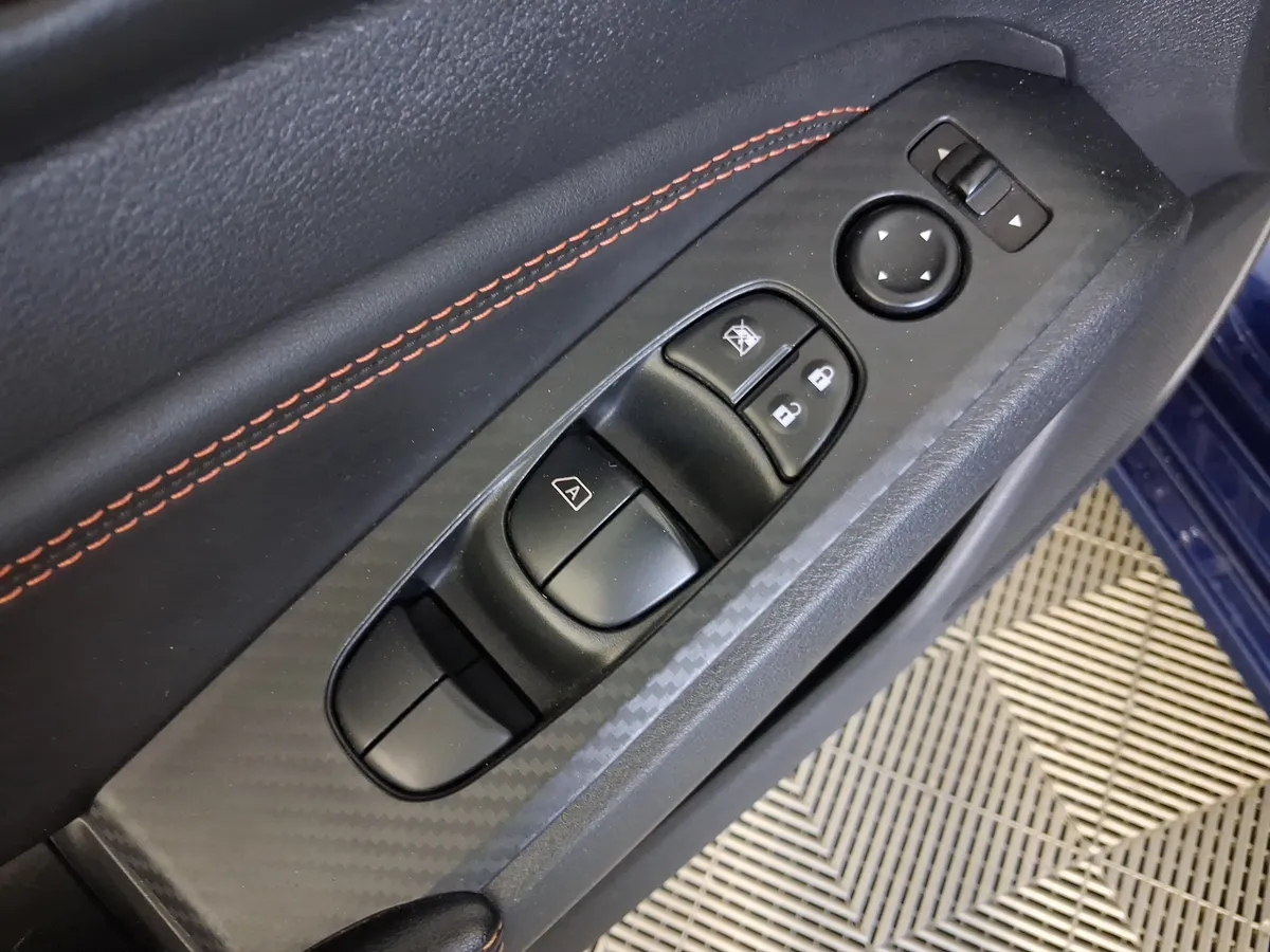 2020 Nissan Altima 2.5 SR thumbnail 14