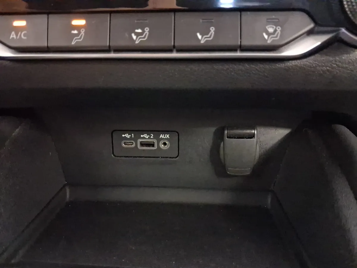2020 Nissan Altima 2.5 SR thumbnail 28