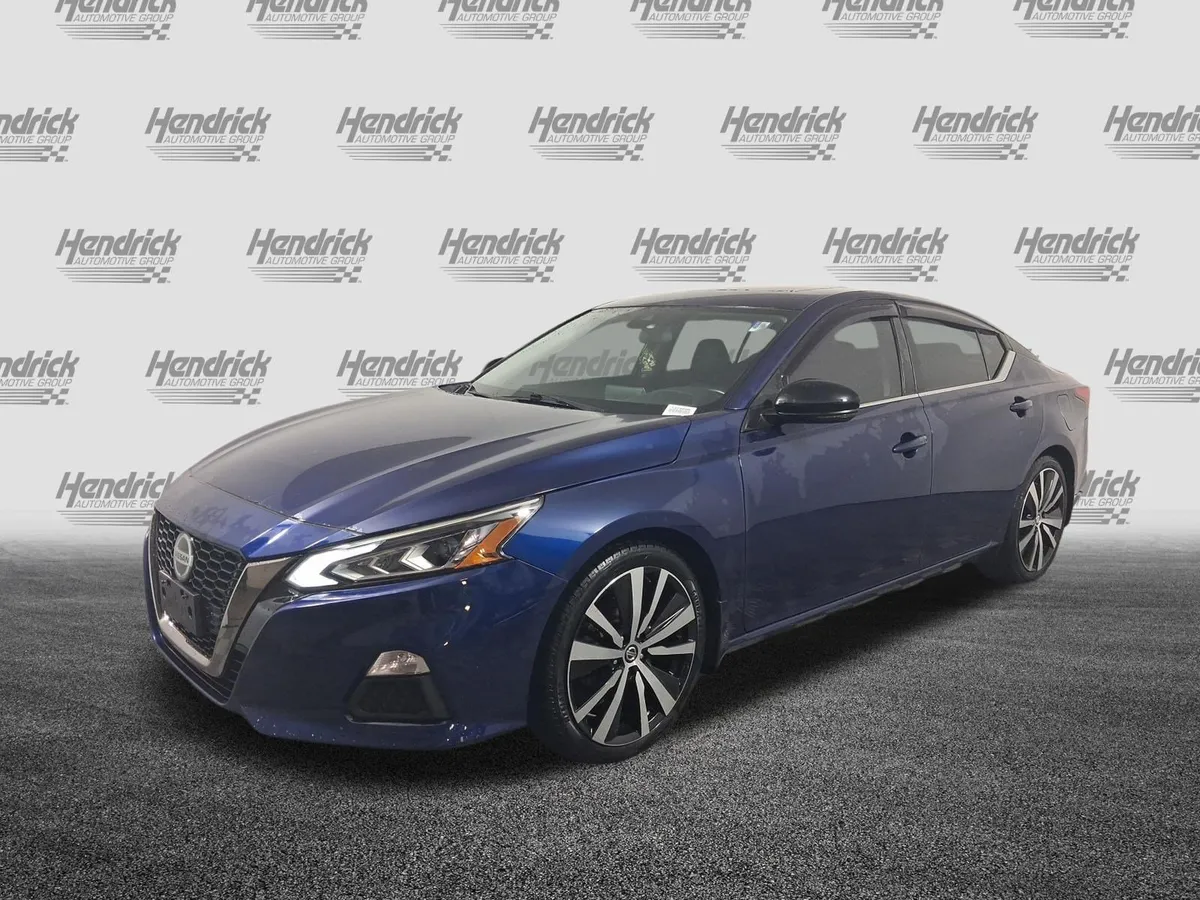 2020 Nissan Altima 2.5 SR thumbnail 4