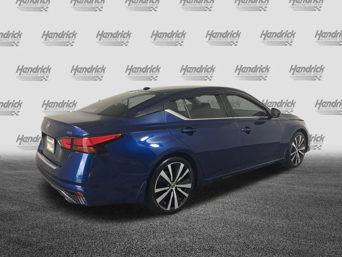 2020 Nissan Altima 2.5 SR thumbnail 9