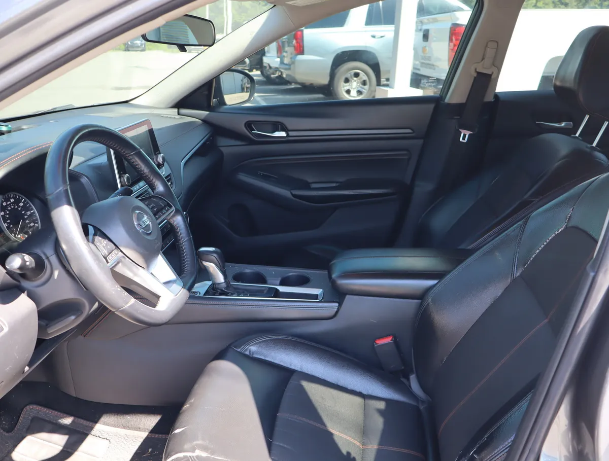 2020 Nissan Altima 2.5 SR thumbnail 14