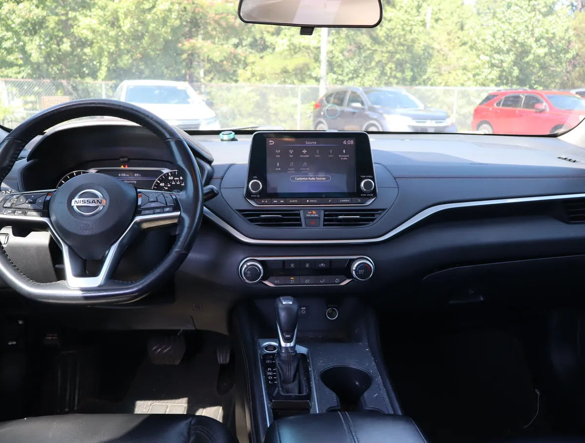 2020 Nissan Altima 2.5 SR thumbnail 16