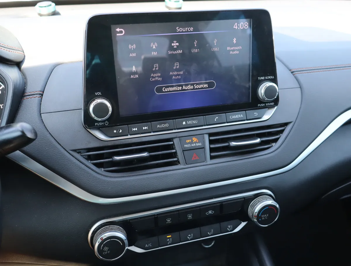 2020 Nissan Altima 2.5 SR thumbnail 24