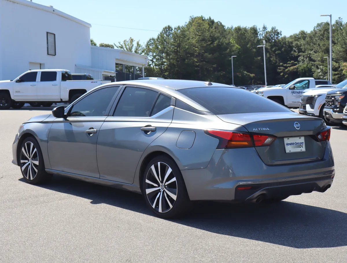 2020 Nissan Altima 2.5 SR thumbnail 6