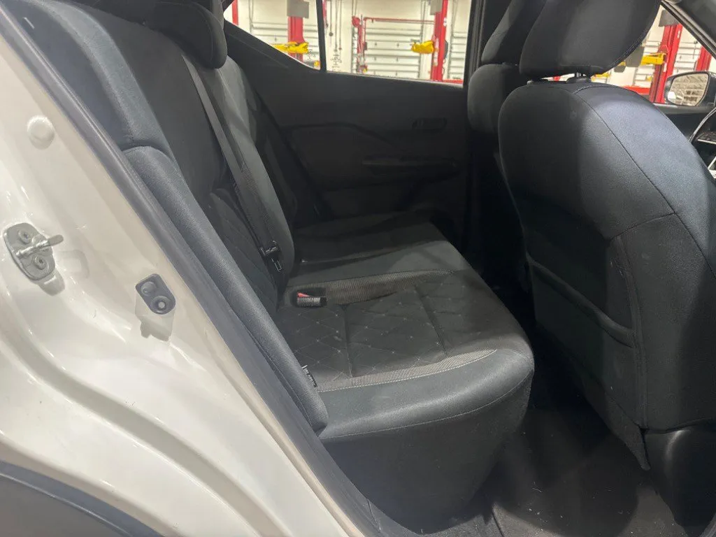 2020 Nissan Kicks S thumbnail 10