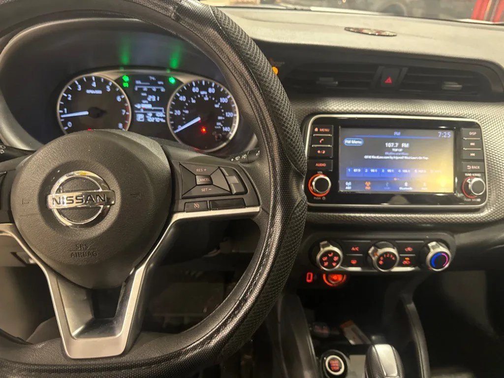 2020 Nissan Kicks S thumbnail 15