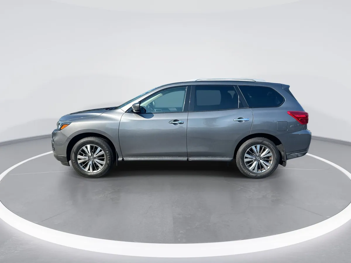 2020 Nissan Pathfinder S thumbnail 5