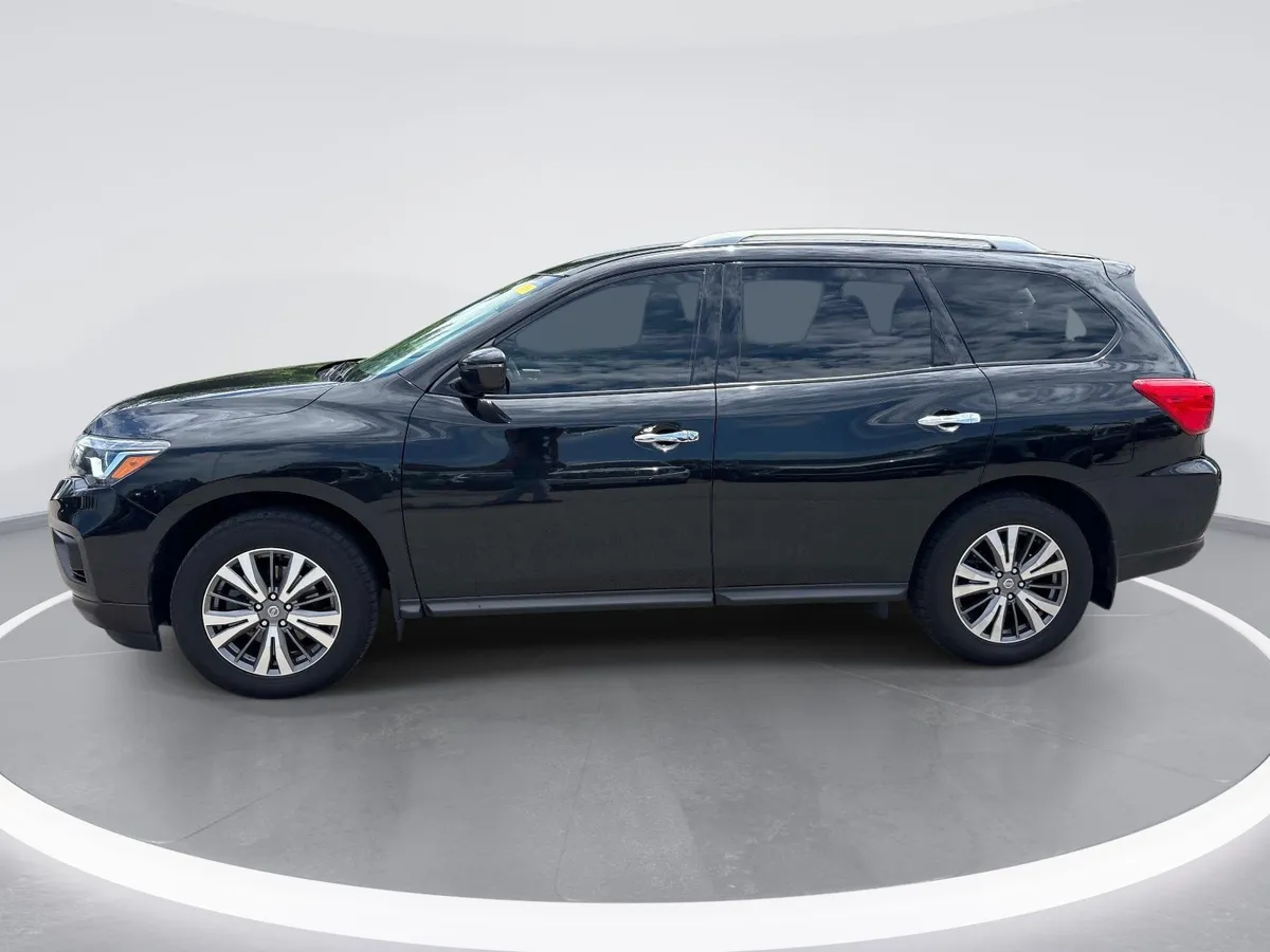 2020 Nissan Pathfinder SV thumbnail 4