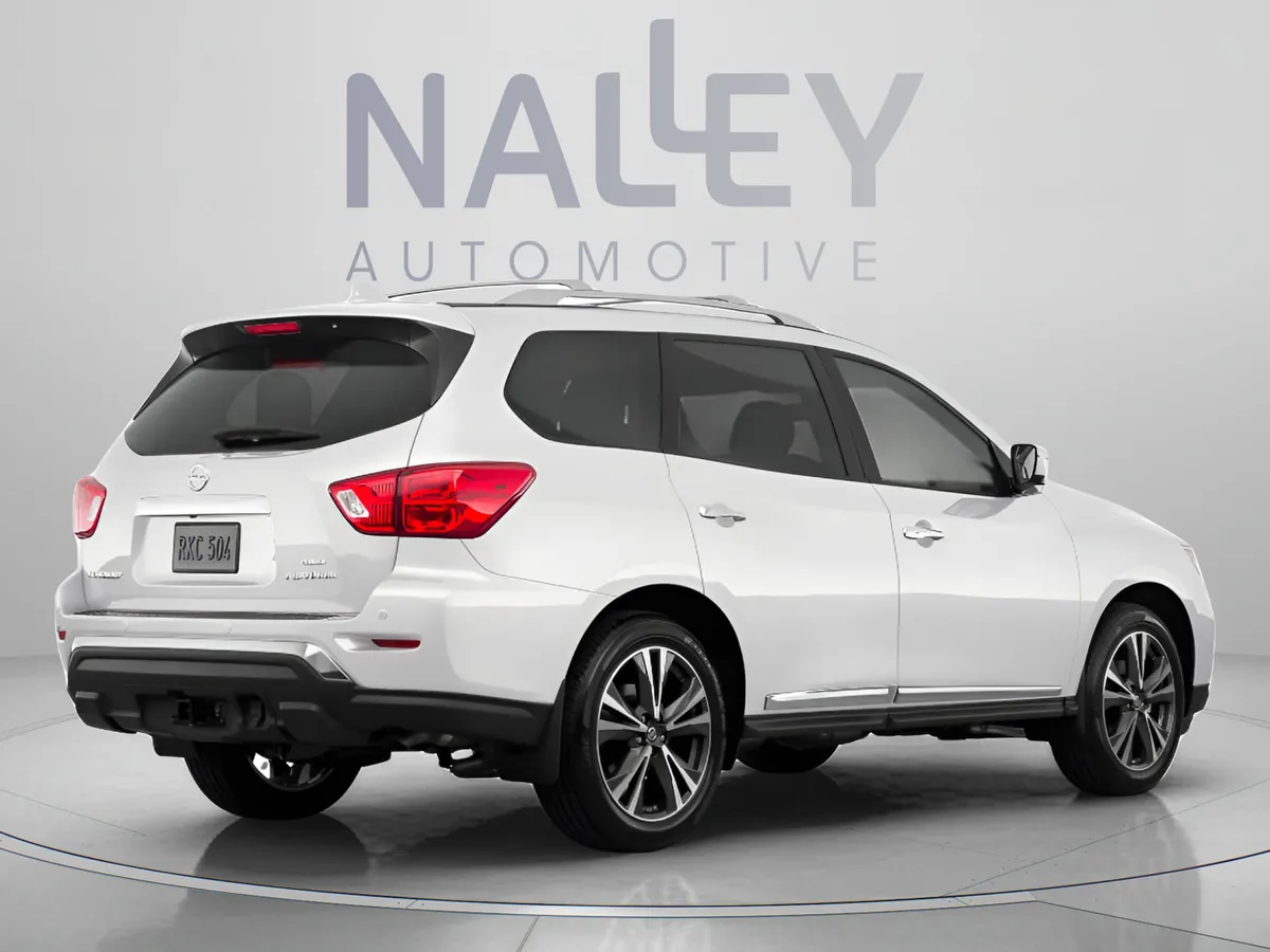 2020 Nissan Pathfinder SV thumbnail 3