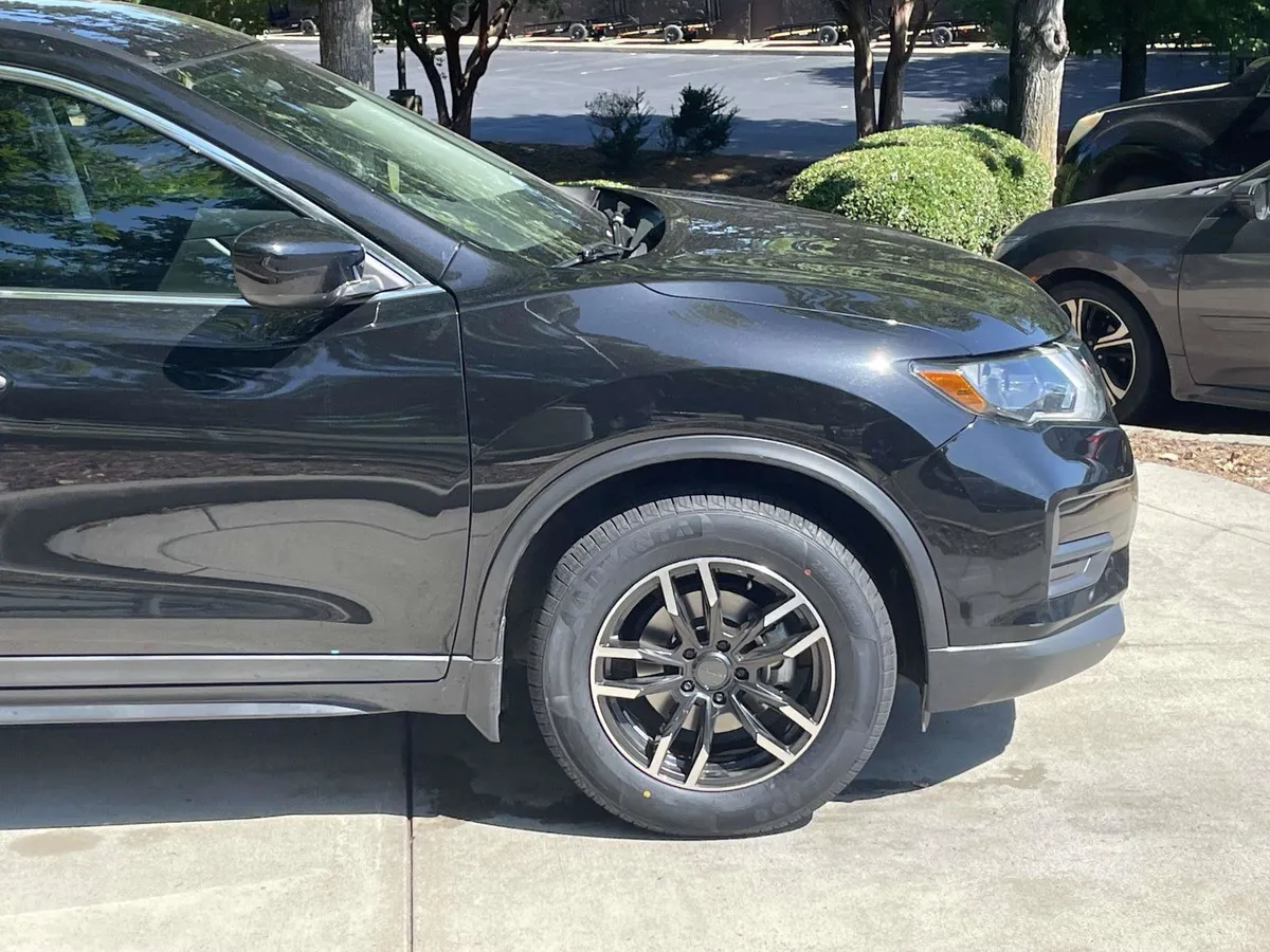 2020 Nissan Rogue S thumbnail 12
