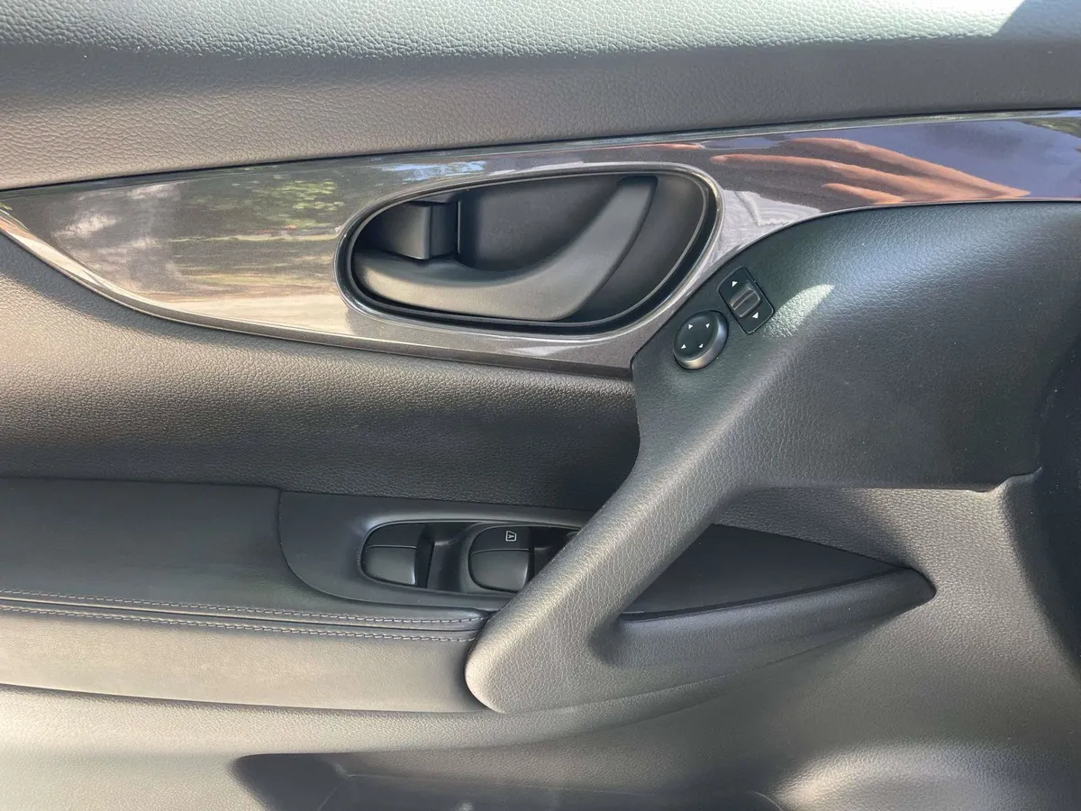 2020 Nissan Rogue S thumbnail 21