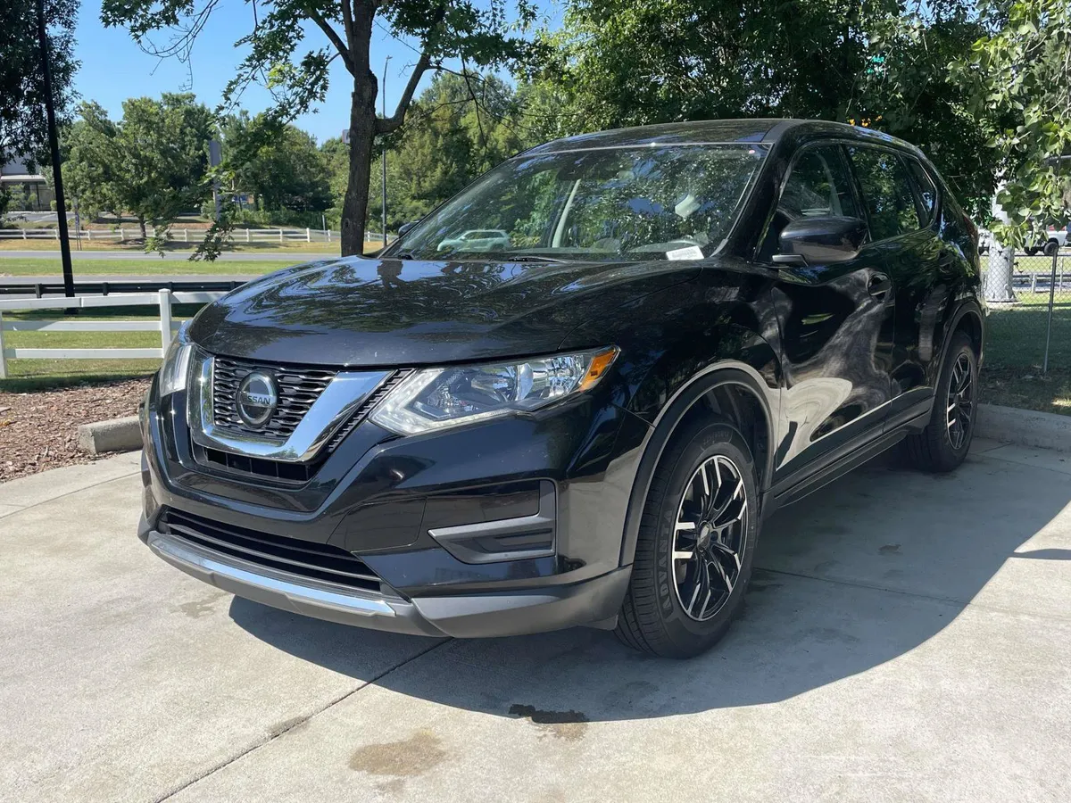 2020 Nissan Rogue S thumbnail 5