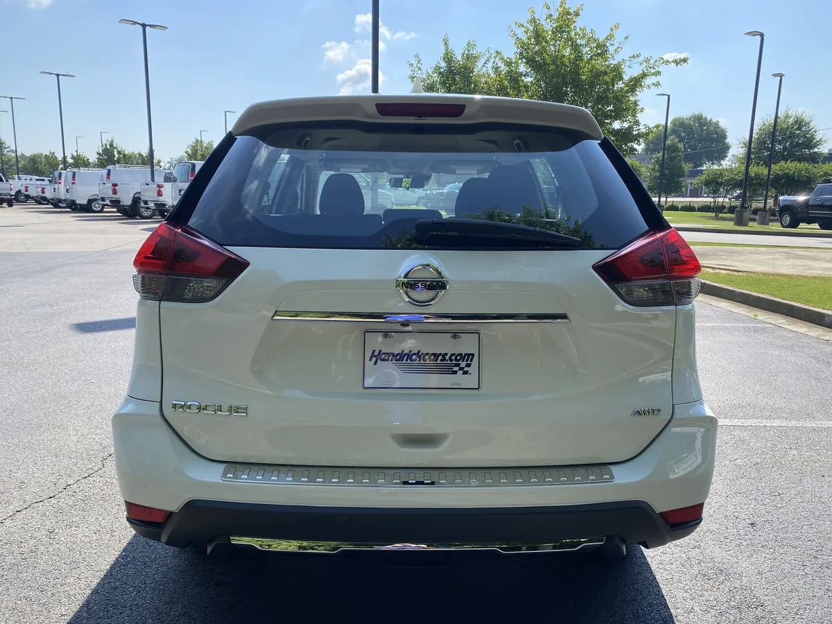 2020 Nissan Rogue S thumbnail 7