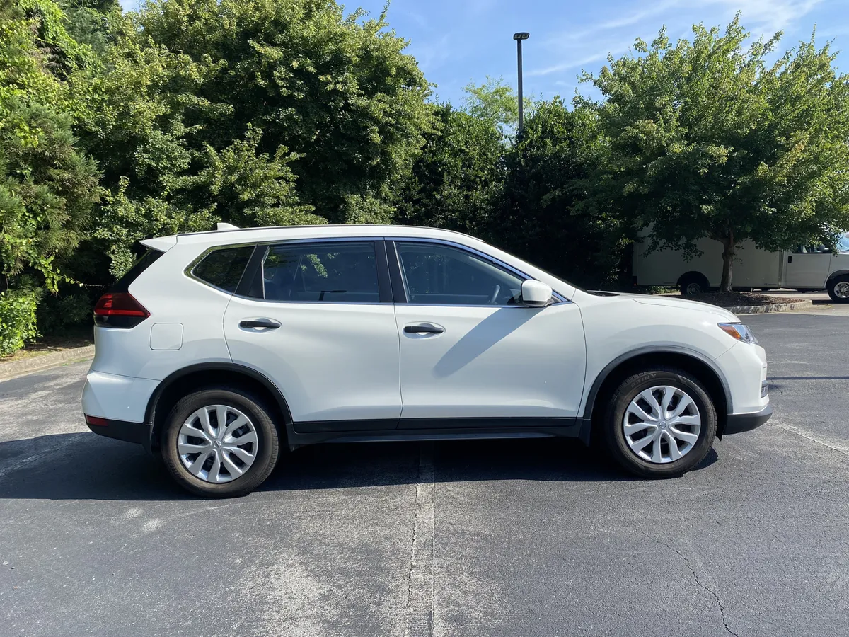 2020 Nissan Rogue S thumbnail 9