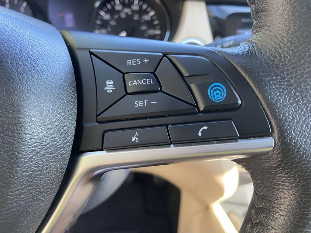 2020 Nissan Rogue SL thumbnail 35