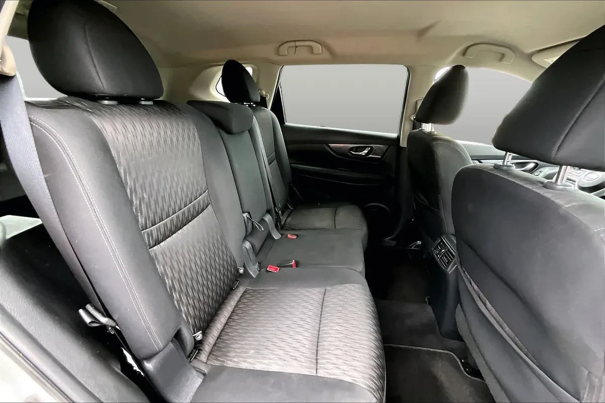 2020 Nissan Rogue SV thumbnail 20