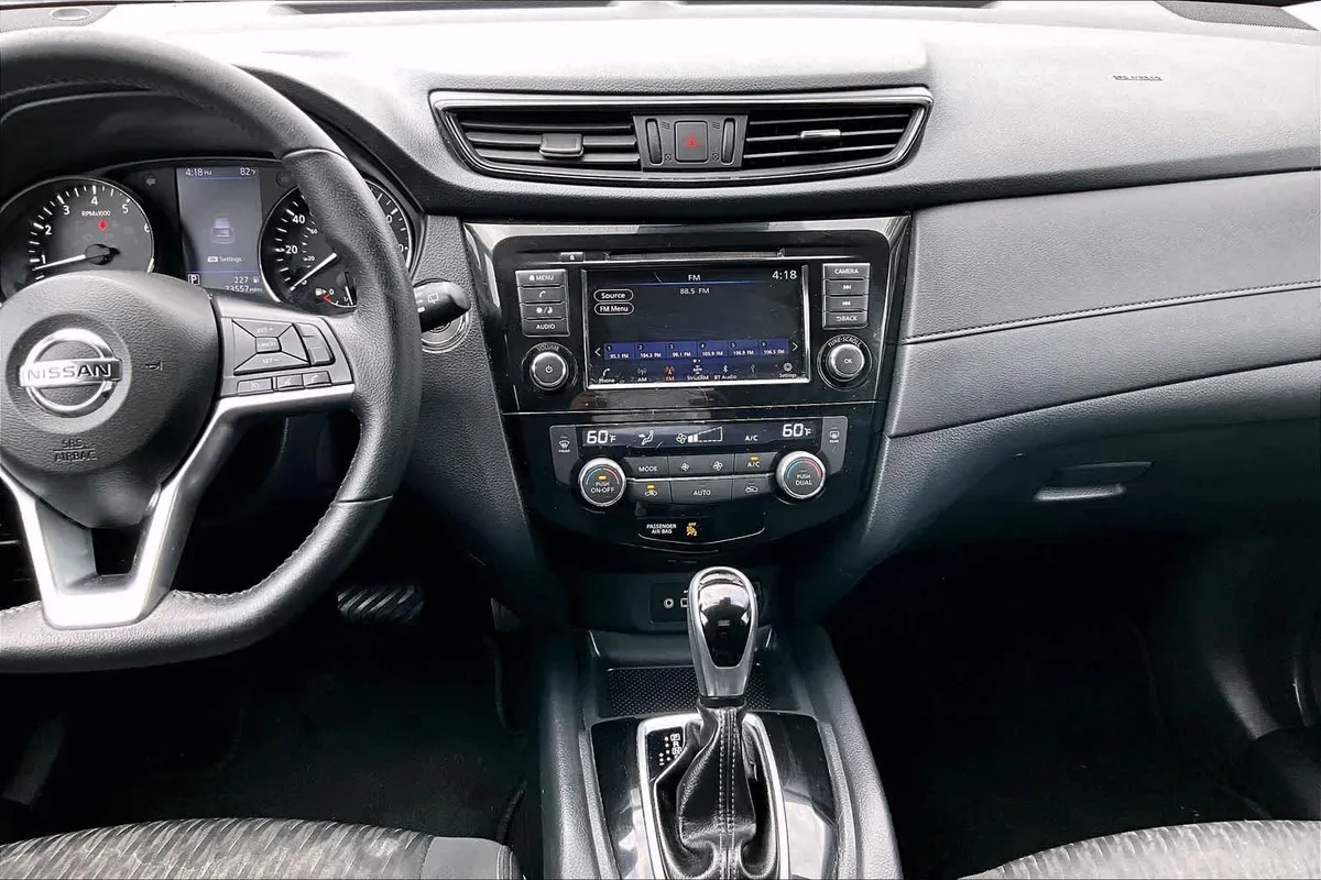 2020 Nissan Rogue SV thumbnail 7