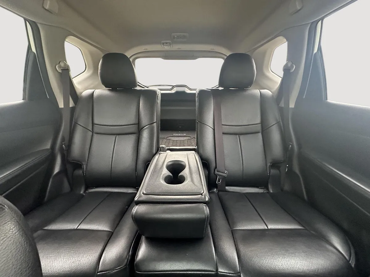 2020 Nissan Rogue SV thumbnail 13