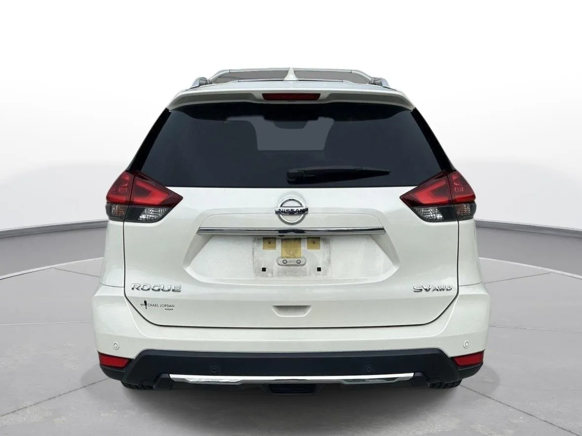 2020 Nissan Rogue SV thumbnail 7