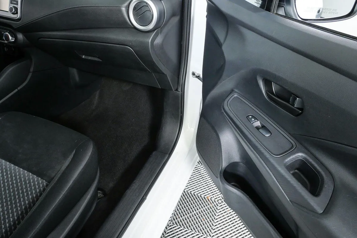 2020 NISSAN VERSA S thumbnail 22