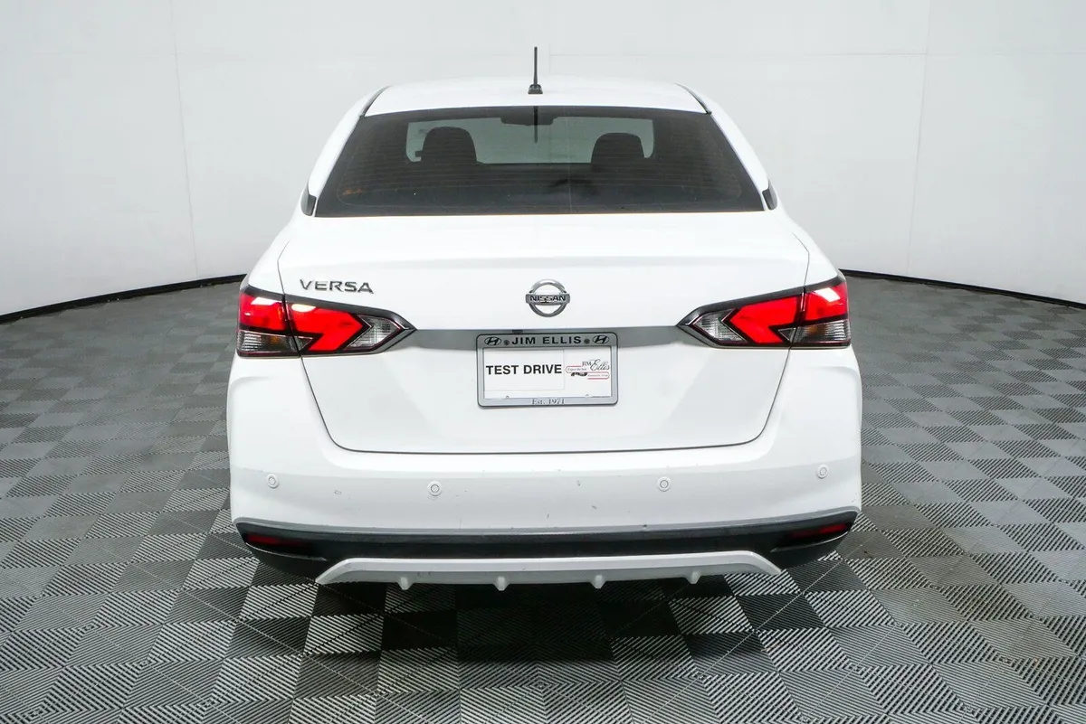 2020 NISSAN VERSA S thumbnail 25