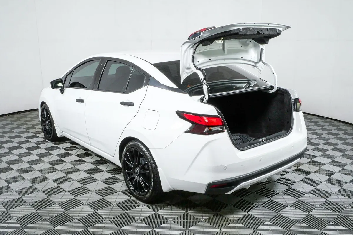 2020 NISSAN VERSA S thumbnail 29