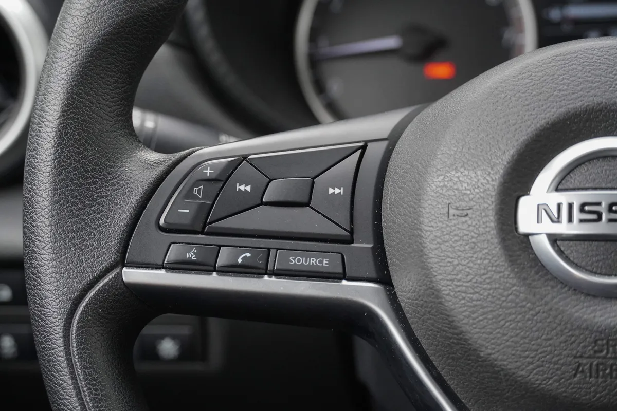2020 Nissan Versa S thumbnail 20