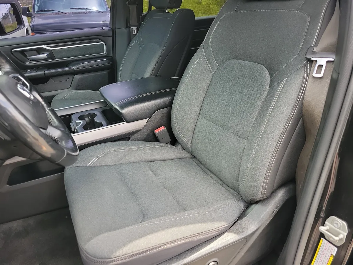 2020 Ram 1500 Big Horn/Lone Star thumbnail 4