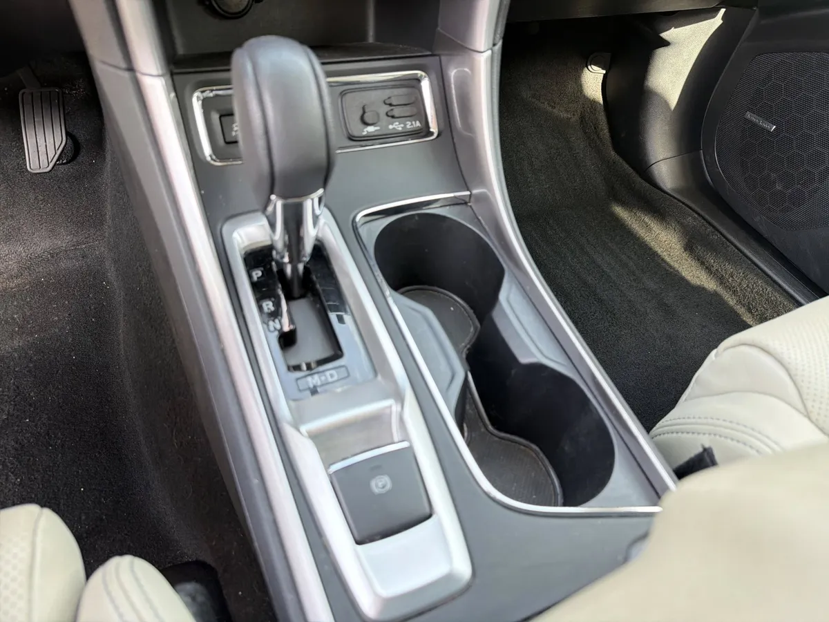 2020 Subaru Ascent Limited 7-Passenger thumbnail 20