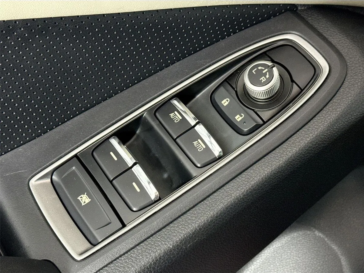 2020 Subaru Ascent Limited thumbnail 29