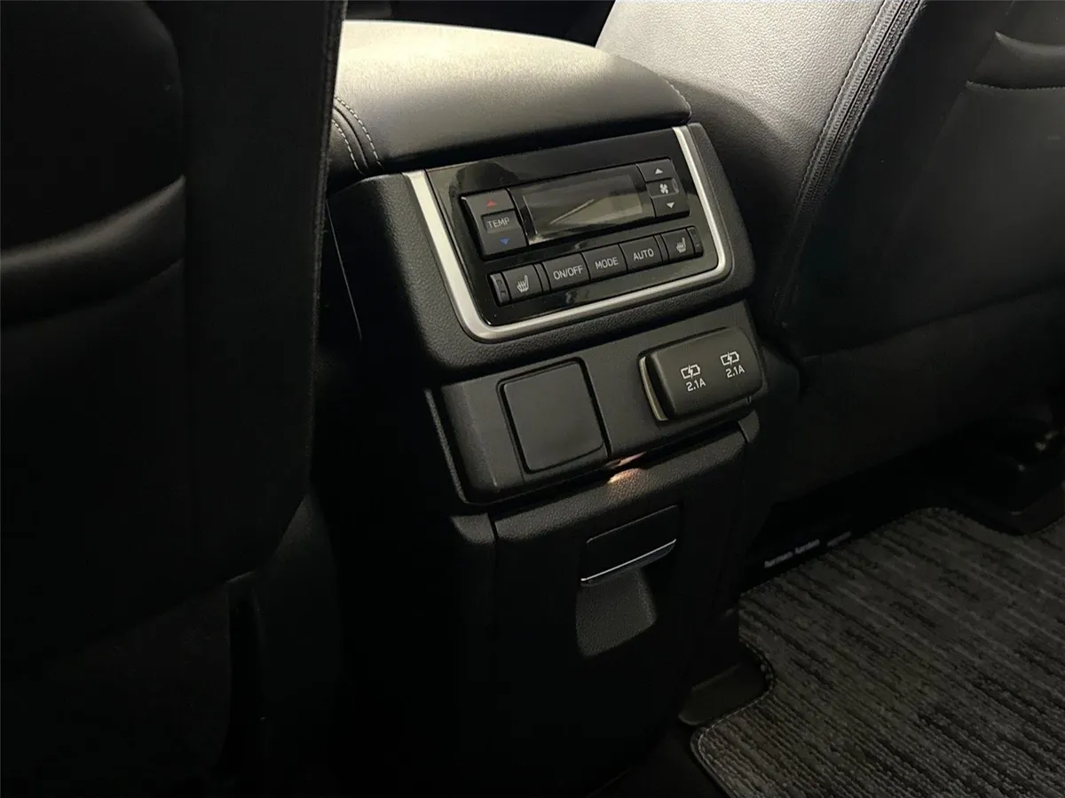 2020 Subaru Ascent Limited thumbnail 36