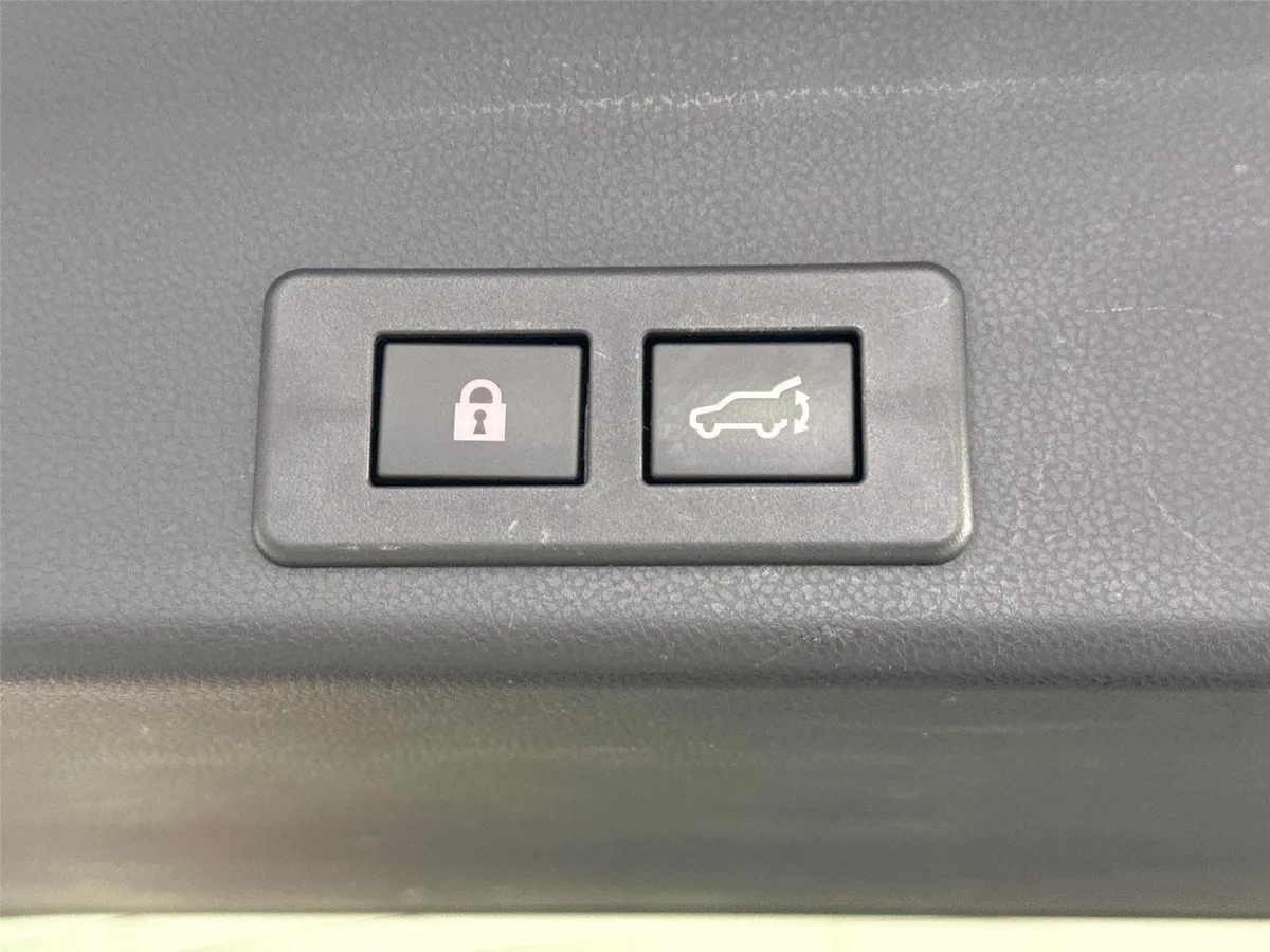 2020 Subaru Ascent Limited thumbnail 40