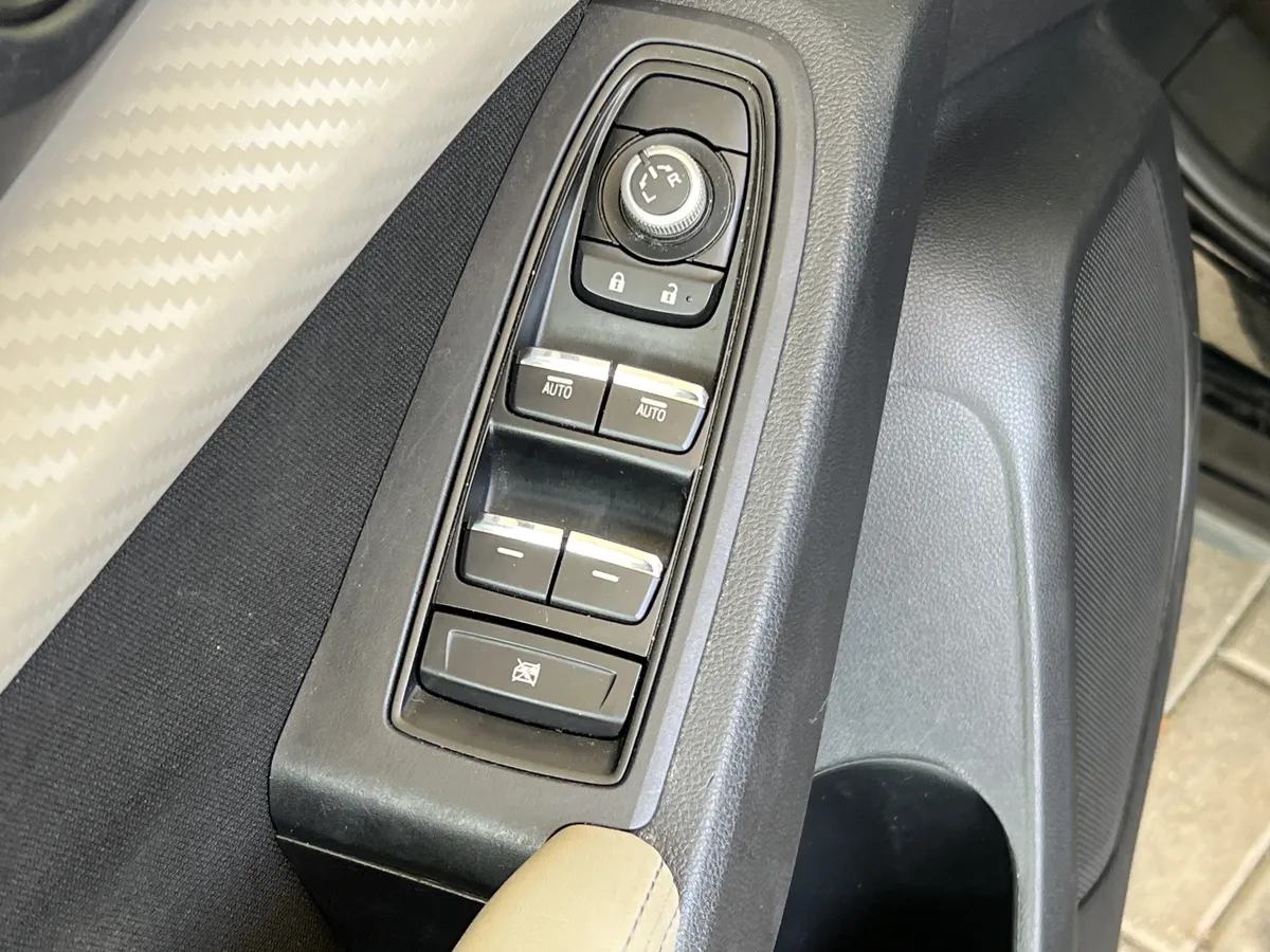 2020 Subaru Ascent Premium thumbnail 14
