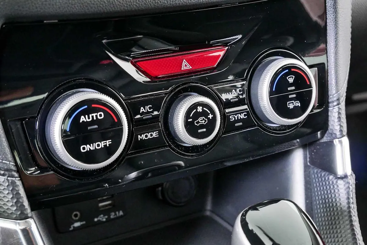 2020 SUBARU FORESTER Touring thumbnail 16