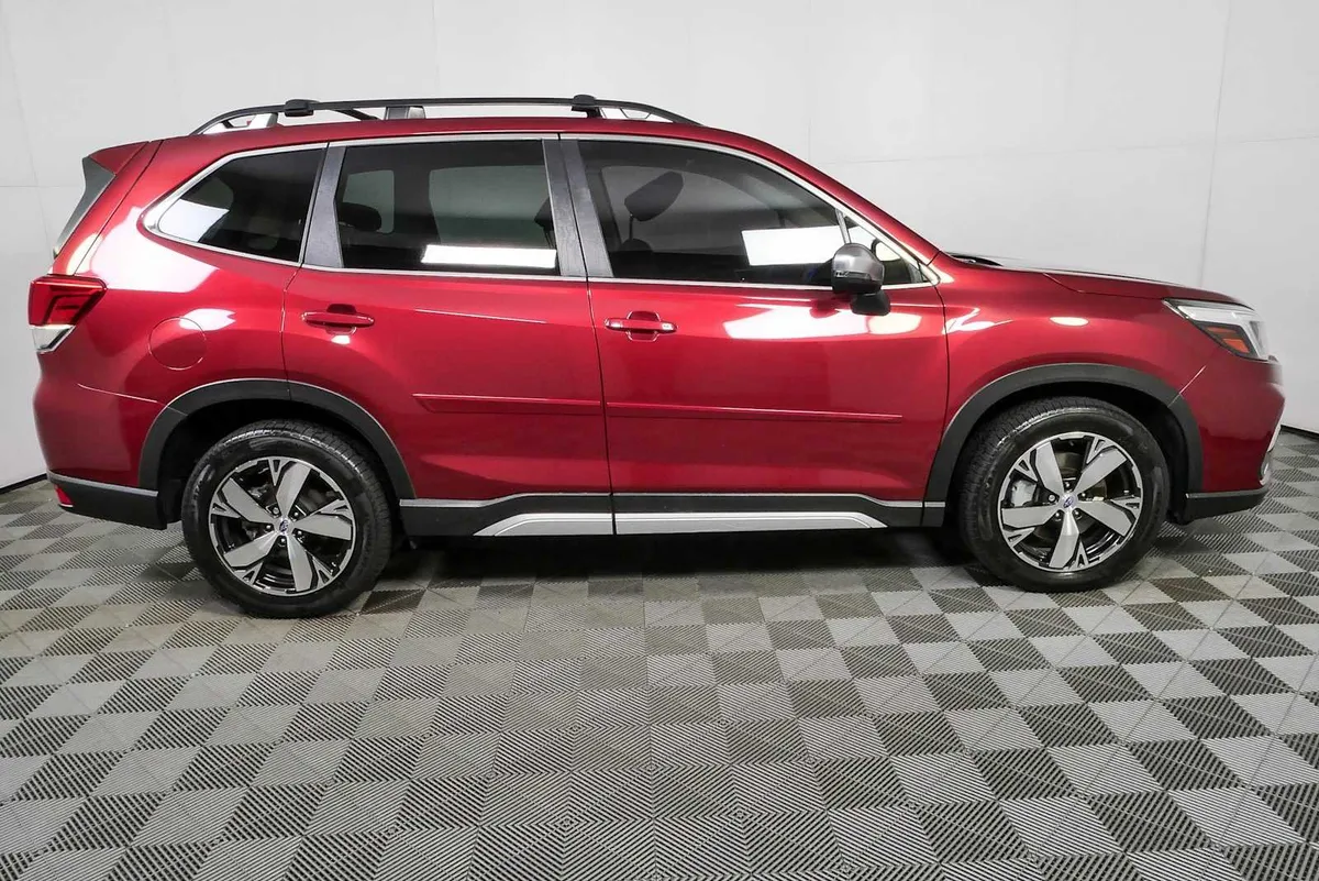 2020 SUBARU FORESTER Touring thumbnail 2
