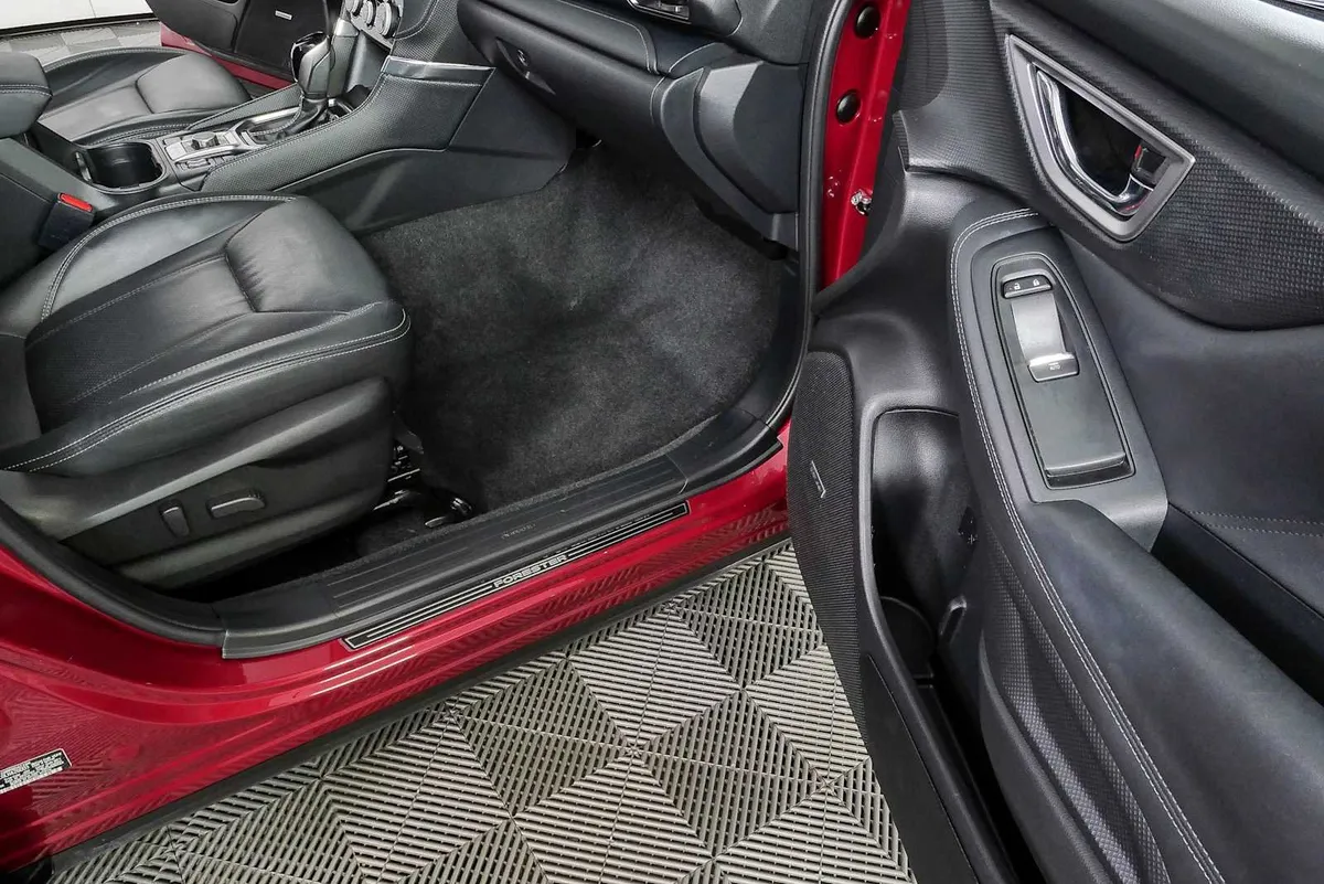 2020 SUBARU FORESTER Touring thumbnail 24