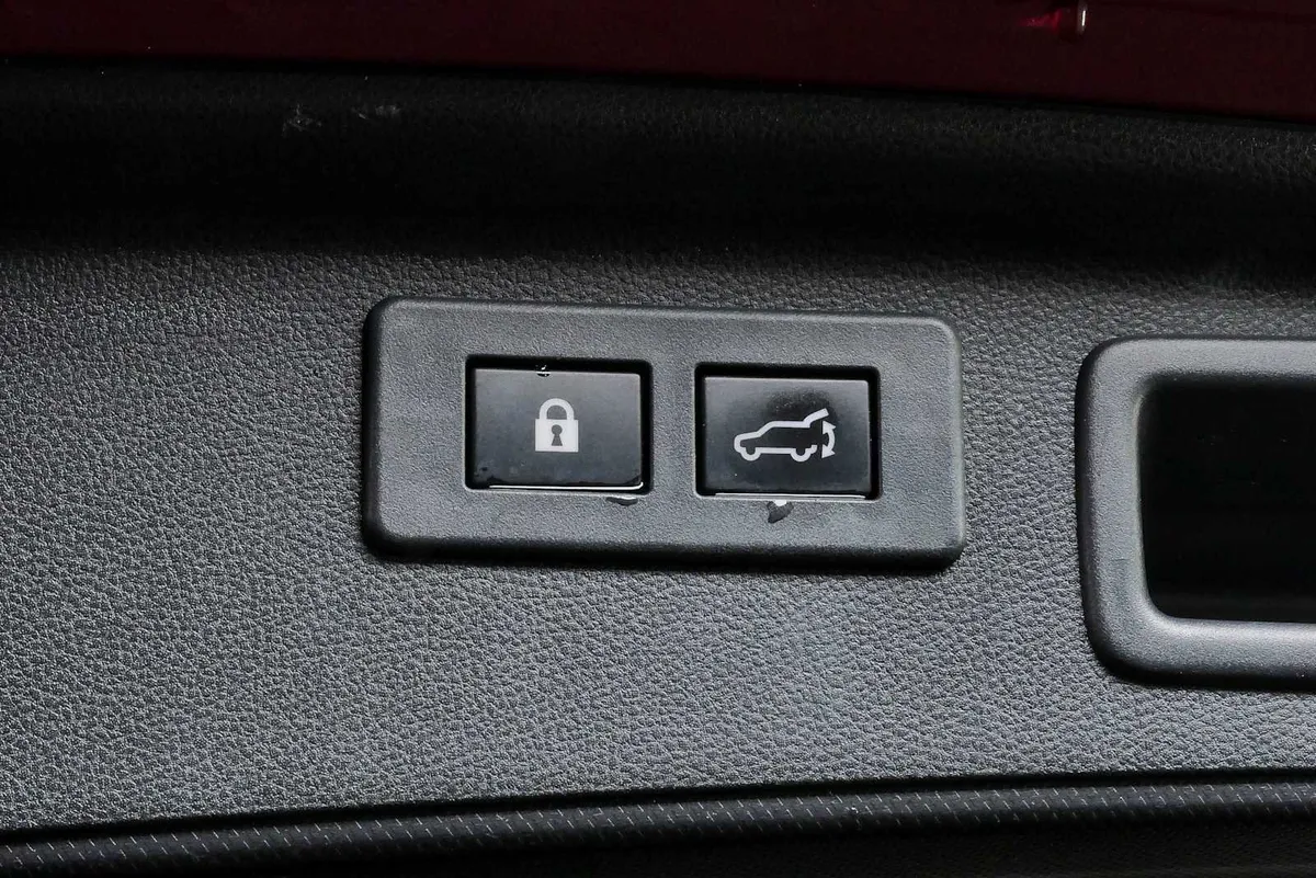 2020 SUBARU FORESTER Touring thumbnail 31